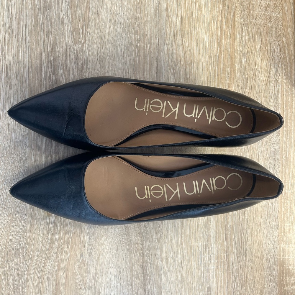 Calvin Klein Gabrianna pump